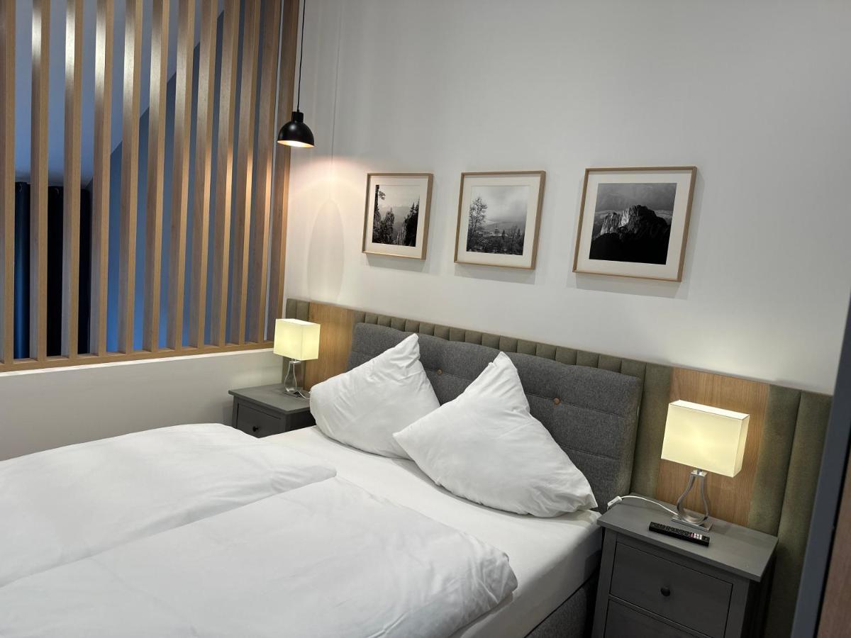 Hotel Zur Post Dabringhausen - Contactless Self Check-In Вермелскирхен Екстериор снимка