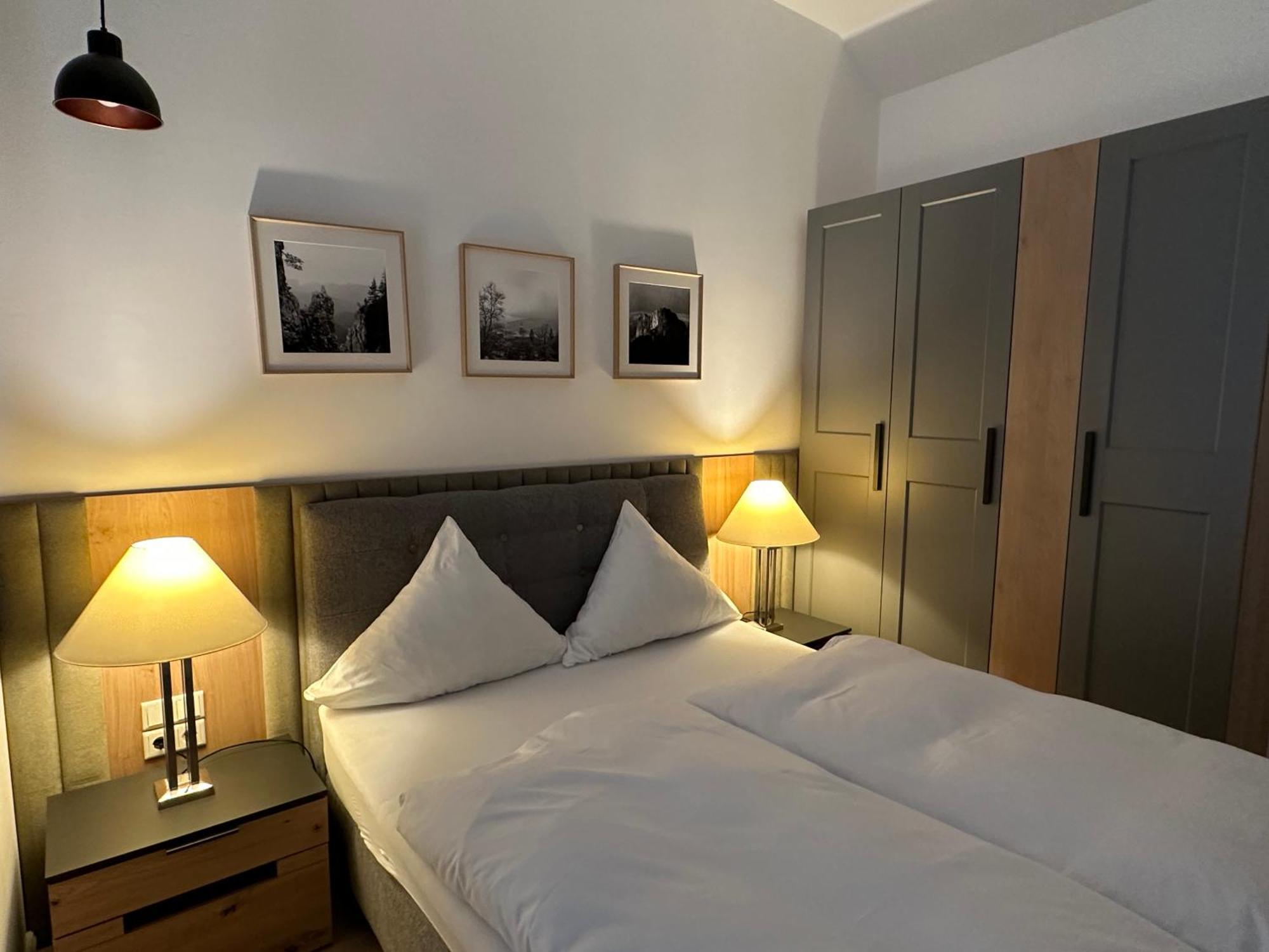 Hotel Zur Post Dabringhausen - Contactless Self Check-In Вермелскирхен Екстериор снимка